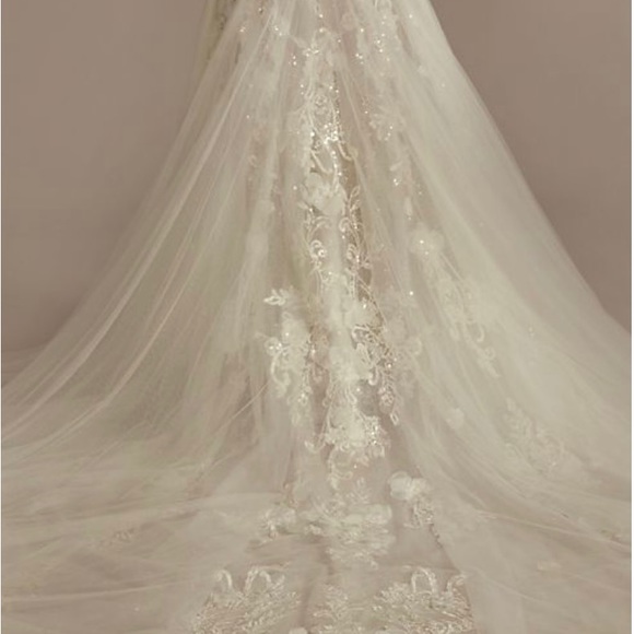 Mermaid wedding gown w/glitter fabric adorned w/hand-beaded sequins and crystals - Picture 3 of 8